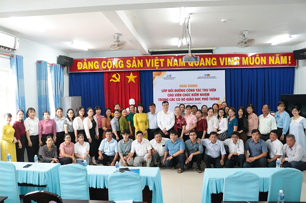 Khai giảng lớp Bồi dưỡng công tác thư viện cho viên chức kiêm nhiệm trong các cơ sở giáo dục phổ thông tỉnh Tây Ninh năm 2024